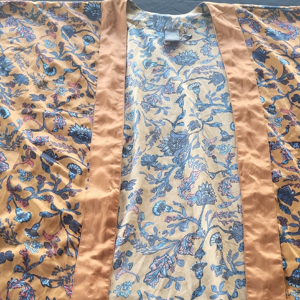 Vince Camuto Floral Kimono with Orange Accents